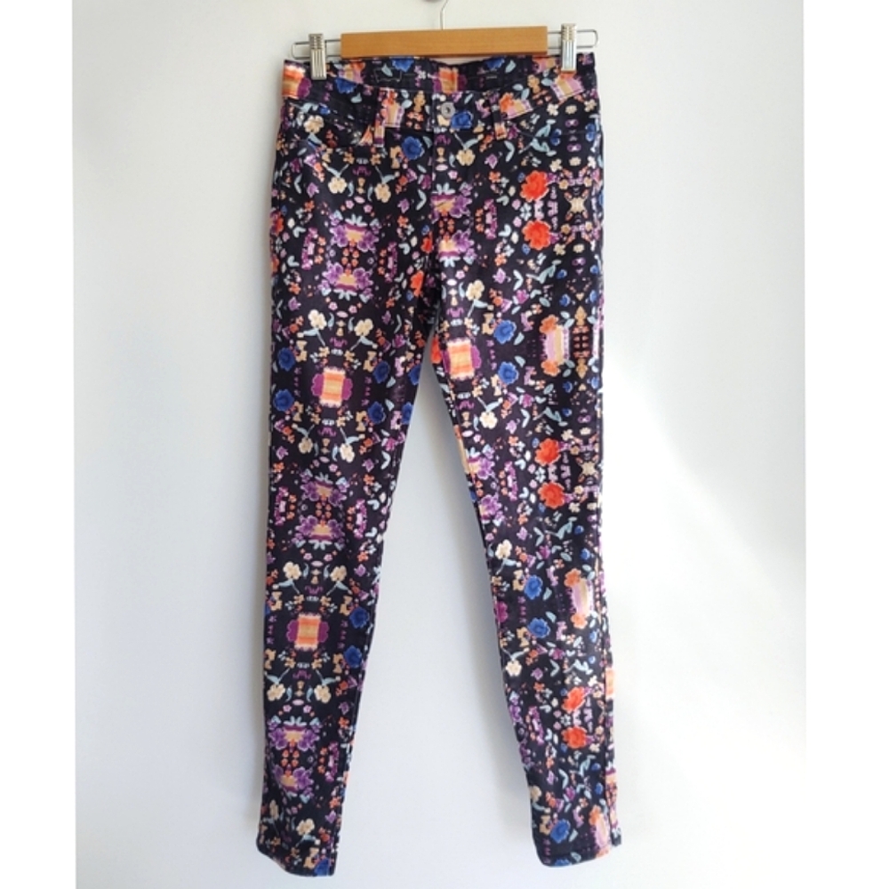 Levi's Black Floral Demi Curve Modern Rise Skinny Jeans Size 26